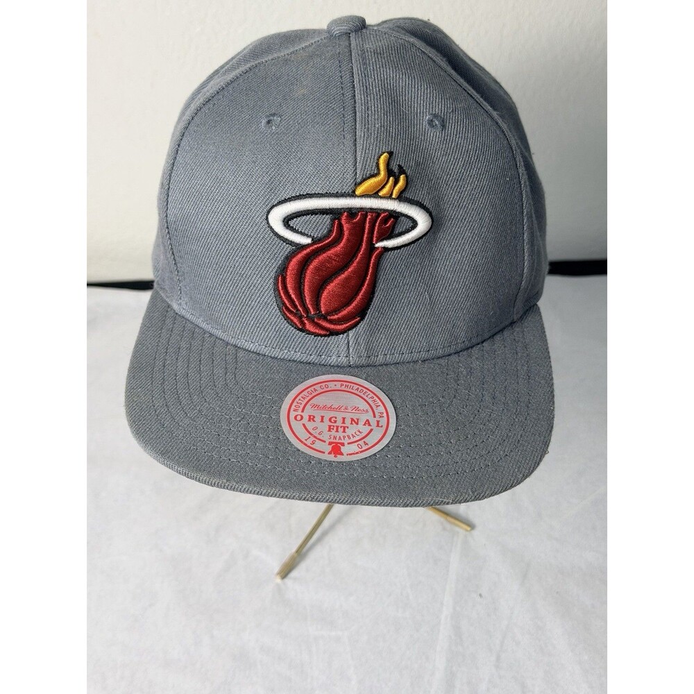 Mitchell & Ness Miami Heat Snapback Hat Grey NBA Hardwood Classics Cap NWOT